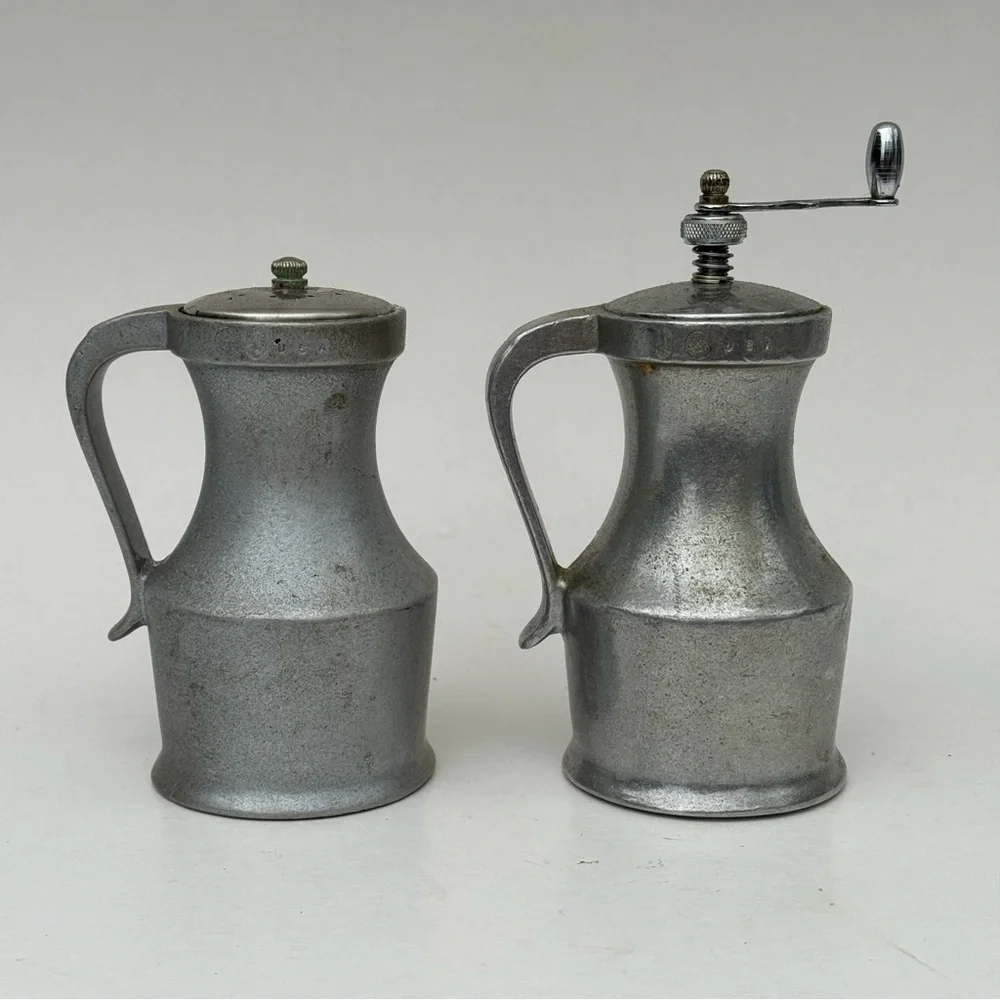 Vintage Salt & Pepper Shaker